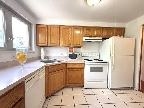 2014 W 111th ST #2N, Chicago, IL 60643