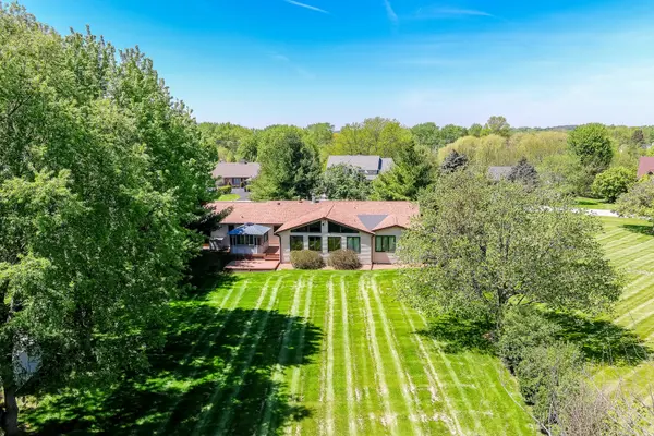 0S885 Spring Green WAY, Batavia, IL 60510