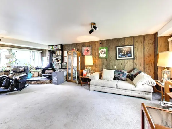 2617 Summit AVE, Highland Park, IL 60035