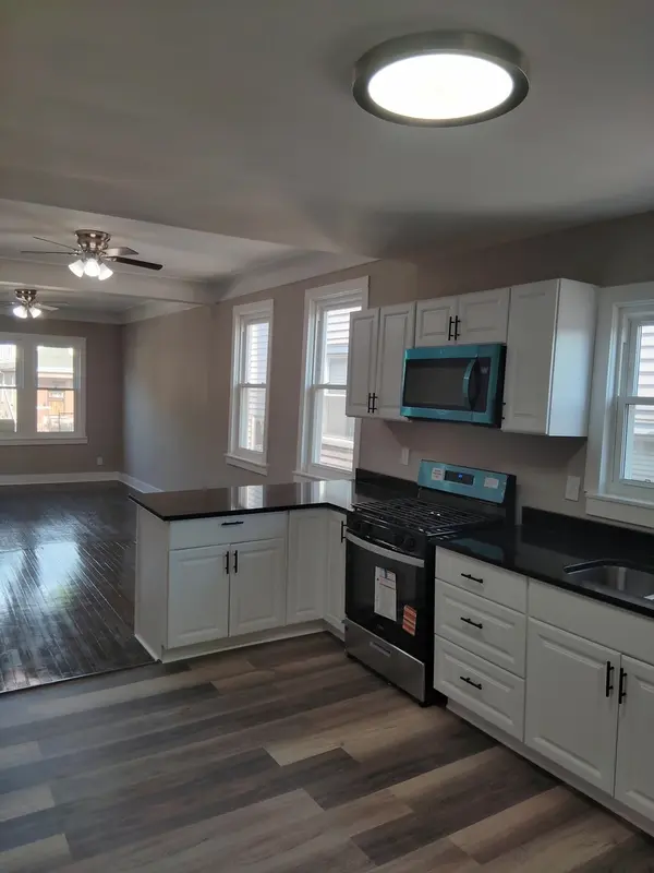 5806 S Talman AVE, Chicago, IL 60629
