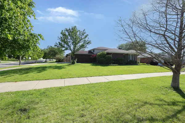 8537 163rd ST, Tinley Park, IL 60487