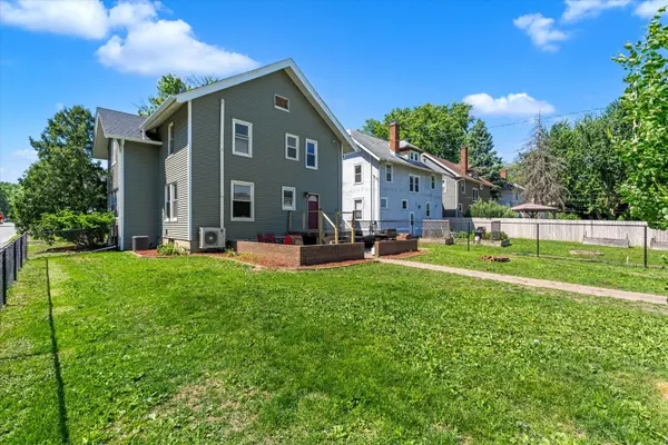 416 E Rusholme ST, Davenport, IA 52803