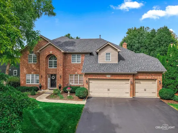 3108 Mistflower LN, Naperville, IL 60564