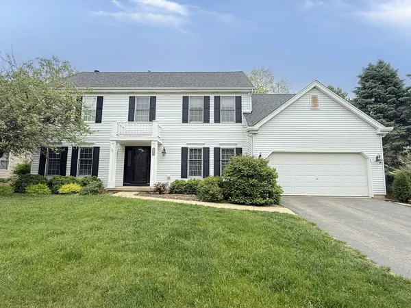 0N551 W Weaver CIR, Geneva, IL 60134