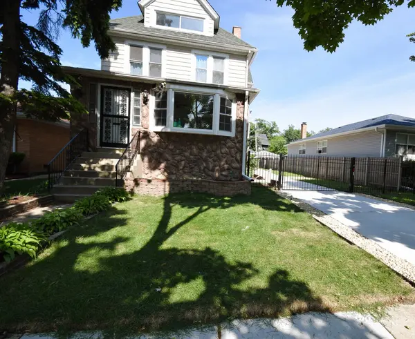 407 S 20th AVE, Maywood, IL 60153