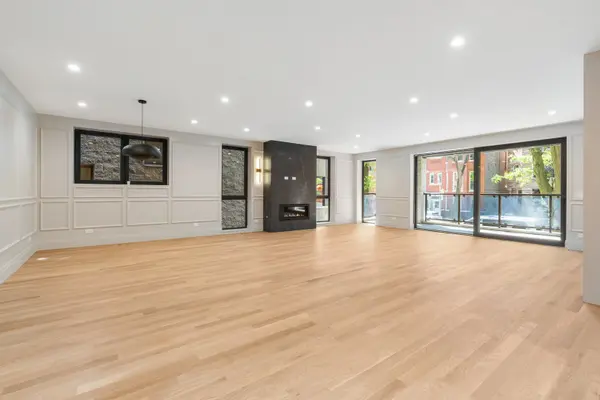 822 W Aldine AVE #1, Chicago, IL 60657