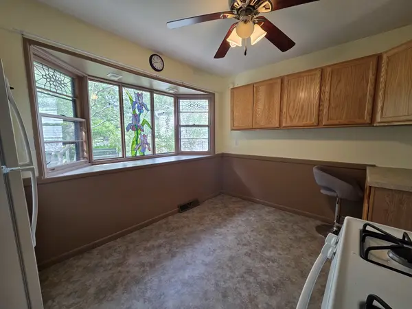 2317 23rd Street CT, Bettendorf, IA 52722
