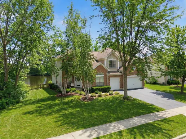 1905 S Osprey LN, Libertyville, IL 60048