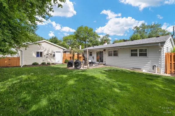 725 E Eisenhower AVE, Palatine, IL 60074