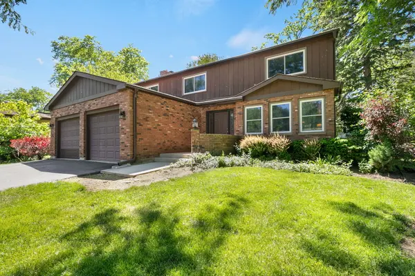 908 Firth RD, Mundelein, IL 60060