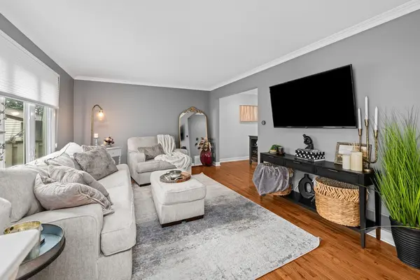 3540 Devils Glen RD #3540, Bettendorf, IA 52722