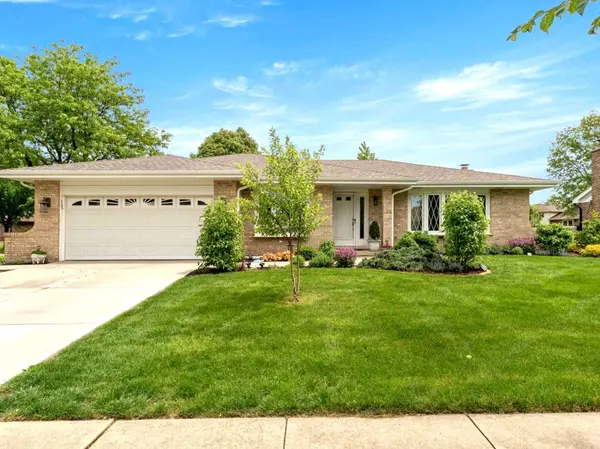 8129 Middlebury AVE, Woodridge, IL 60517