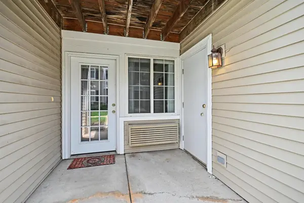 142 Bertram DR #B, Yorkville, IL 60560