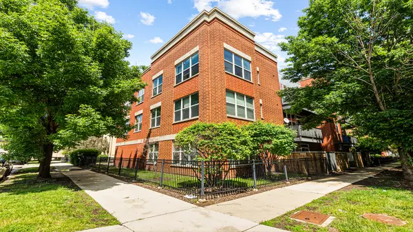 2220 W MAYPOLE AVE #202, Chicago, IL 60612