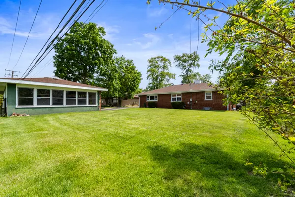 817 Summit DR, Lockport, IL 60441