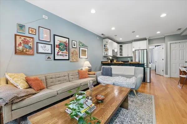 4105 N Lawndale AVE #401, Chicago, IL 60618