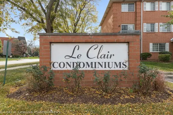 1338 S Lorraine RD #A, Wheaton, IL 60189