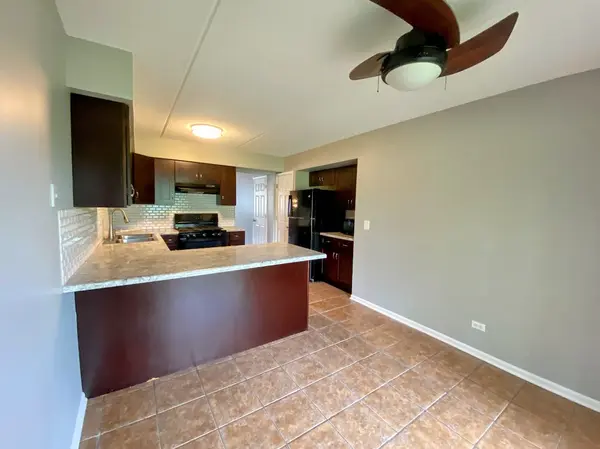 1338 S Lorraine RD #A, Wheaton, IL 60189