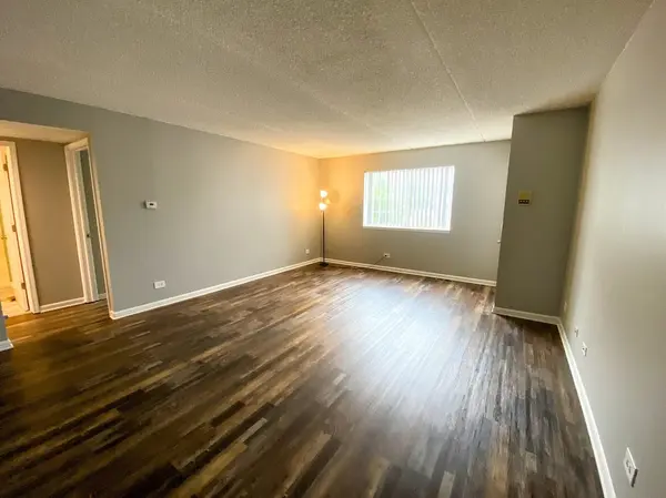 1338 S Lorraine RD #A, Wheaton, IL 60189