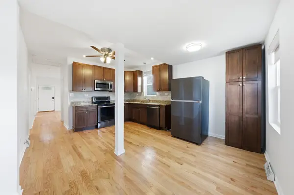 9526 S Claremont AVE, Chicago, IL 60643