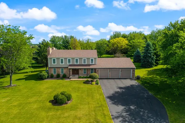 45W288 Sumac LN, Hampshire, IL 60140