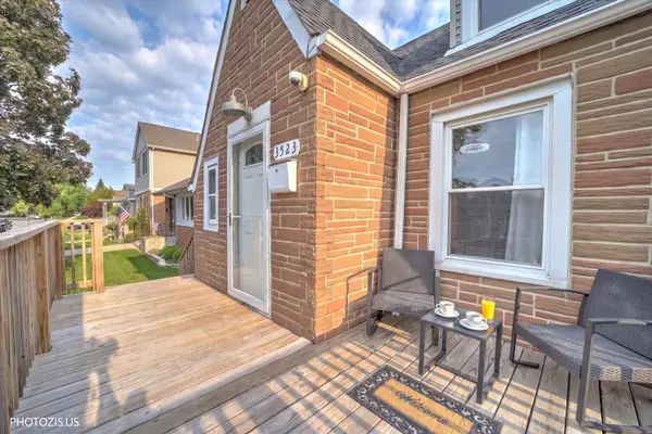 3523 N Octavia AVE, Chicago, IL 60634