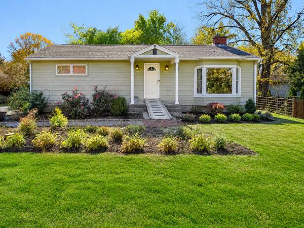 725 41st ST,  Downers Grove,  IL 60515