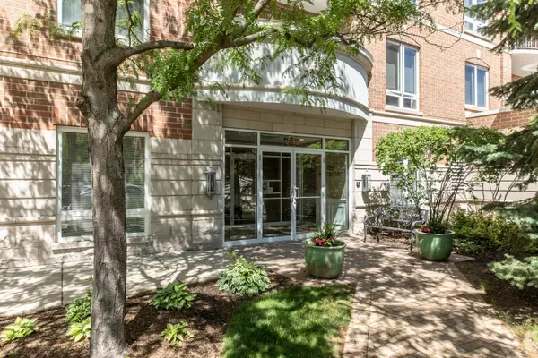 787 Graceland AVE #604B, Des Plaines, IL 60016