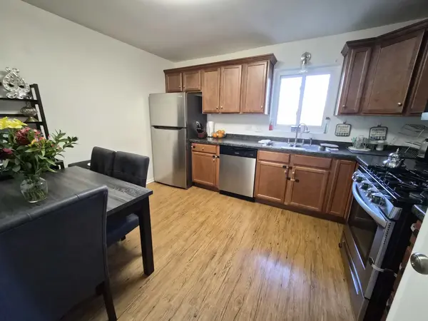 6050 Lake Bluff DR #201, Tinley Park, IL 60477