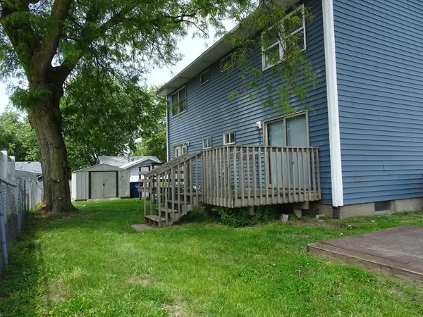 1705 W 55th ST W, Davenport, IA 52806