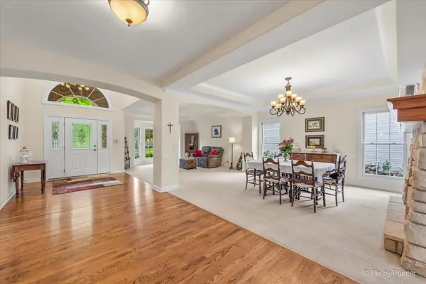 505 Moose Lake DR, North Aurora, IL 60542