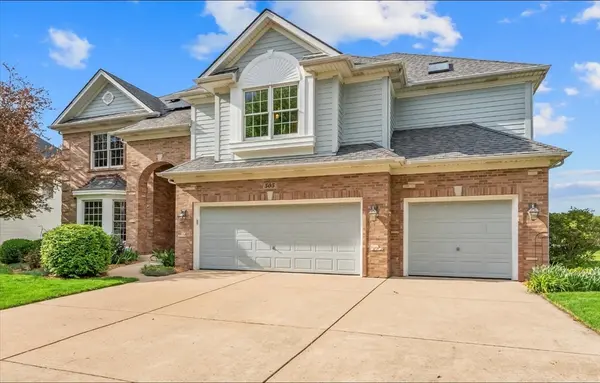 505 Moose Lake DR, North Aurora, IL 60542