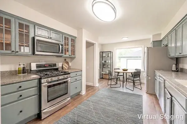 308 Queens LN, Thornton, IL 60476