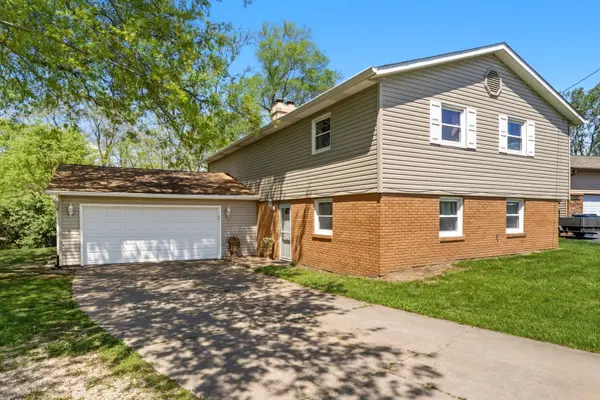 110 Andrea CT,  Cleveland,  IL 61241