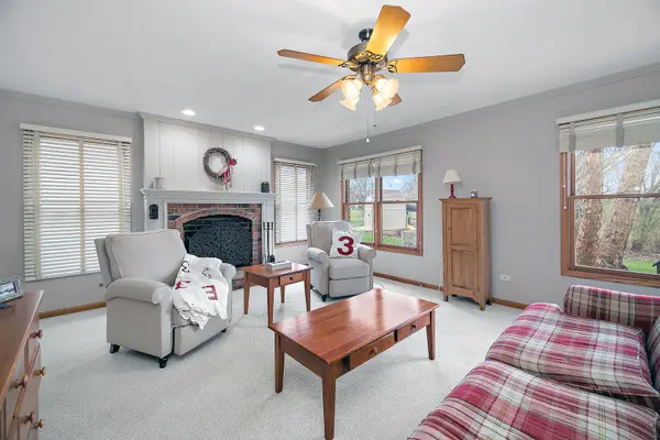 16200 Kingsport RD, Orland Park, IL 60467