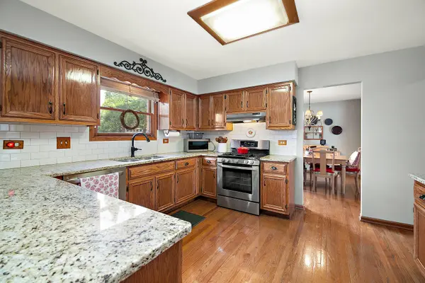 16200 Kingsport RD, Orland Park, IL 60467