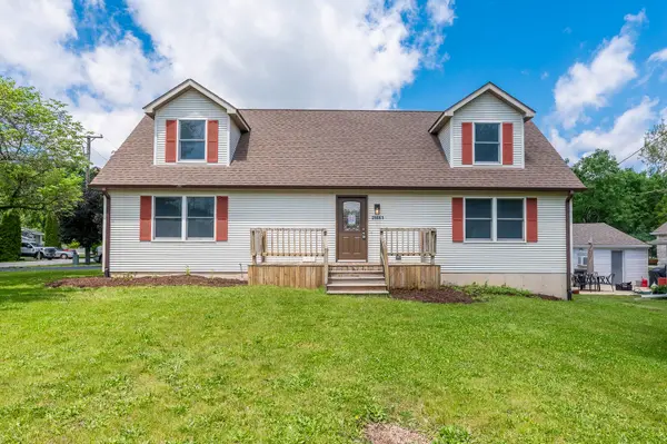 25061 S Canal ST, Channahon, IL 60410