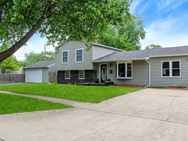 200 Inwood DR, Joliet, IL 60435