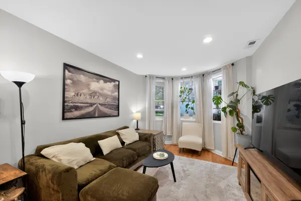 4327 N Damen AVE #G, Chicago, IL 60618