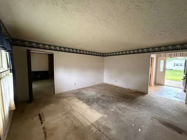 3001 Clifton CT, Marion, IL 62959