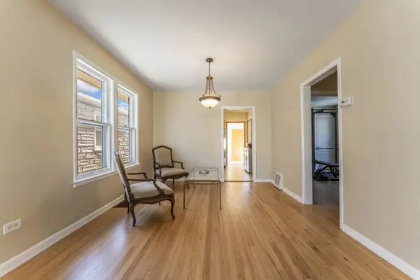 6119 W School ST, Chicago, IL 60634