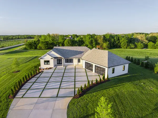 16137 S Stonewall DR, Newark, IL 60541