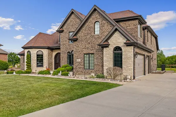 16129 W Red Cloud DR, Lockport, IL 60441