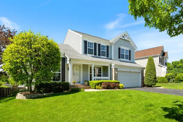 448 Sierra PL, Gurnee, IL 60031
