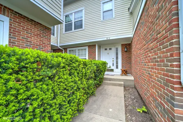 763 Grosse Pointe CIR, Vernon Hills, IL 60061