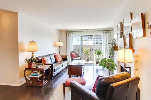 1501 Oak AVE #504, Evanston, IL 60201