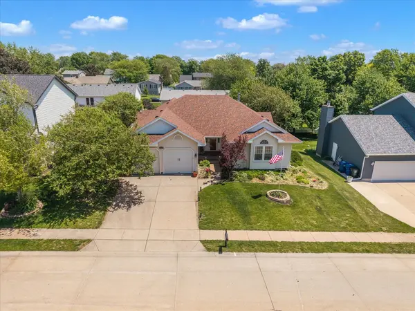 4319 Regency PL, Davenport, IA 52806
