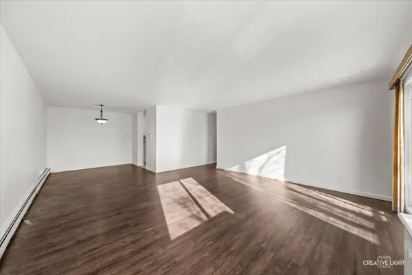 1004 N Mill ST #312, Naperville, IL 60563