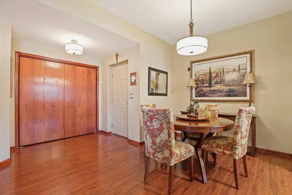 6230 Misty Pines DR #1, Tinley Park, IL 60477