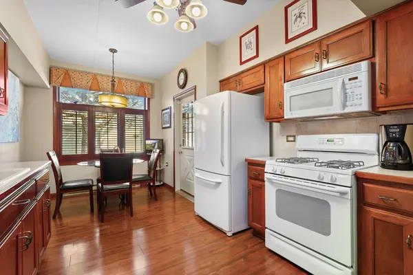 6230 Misty Pines DR #1, Tinley Park, IL 60477